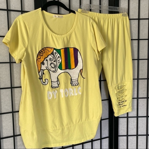 Matching Oversized Embroidered Elephant Shirt & Capris Leggings Yellow Large - Picture 9 of 15